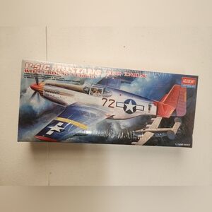 P-51C Mustang Red Tails Ground Vehicle 1:72 Academy Model Sealed
